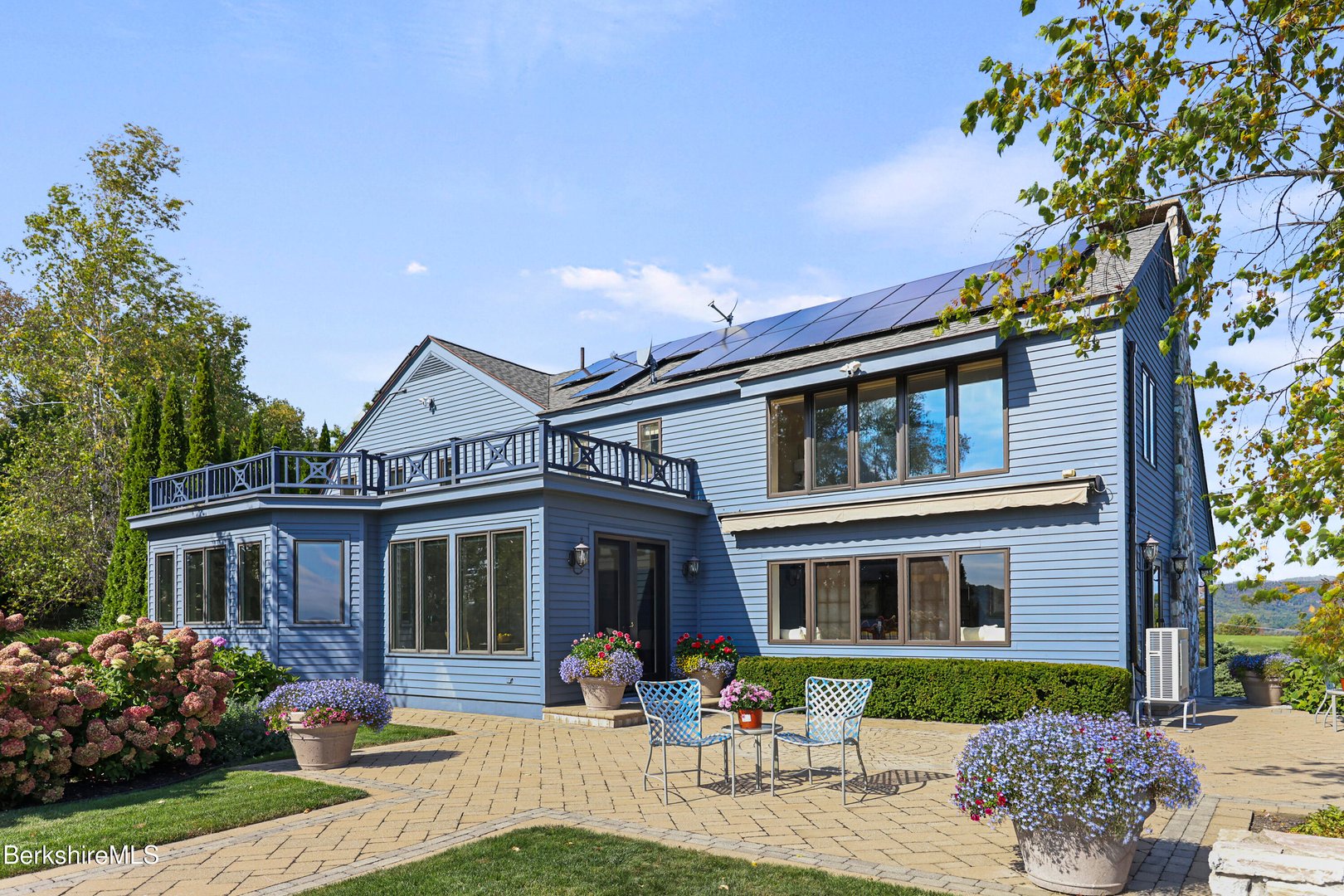 60 Old Cheshire Rd Photo 63