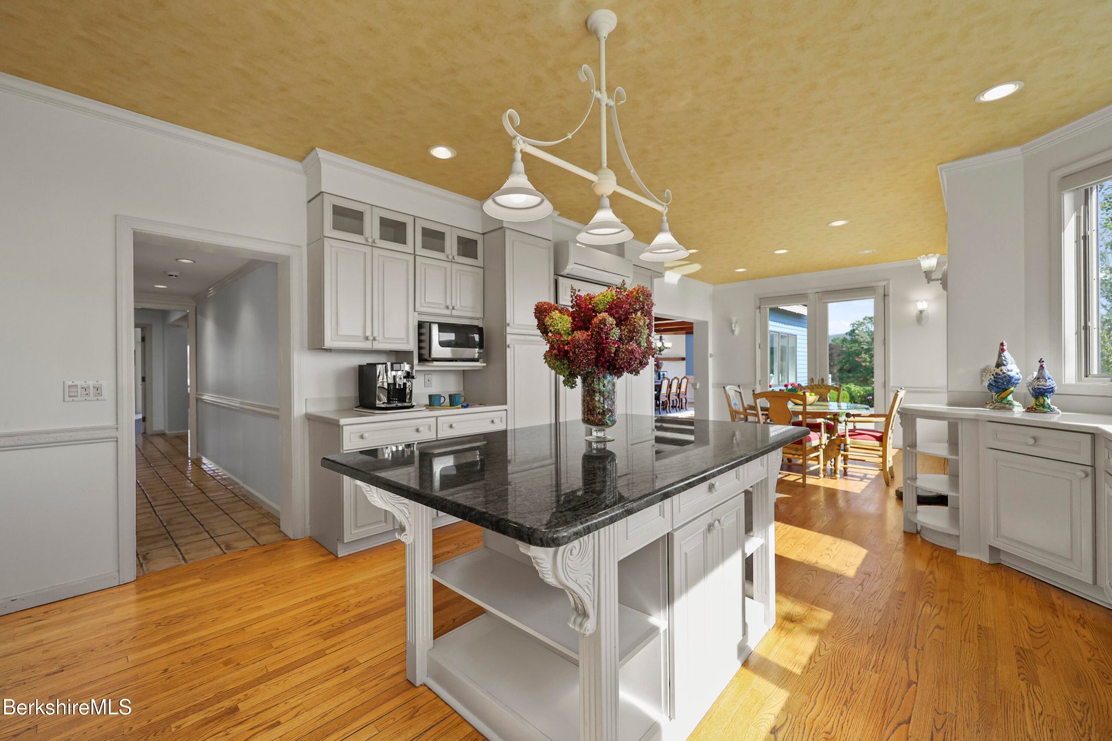 60 Old Cheshire Rd Photo 16