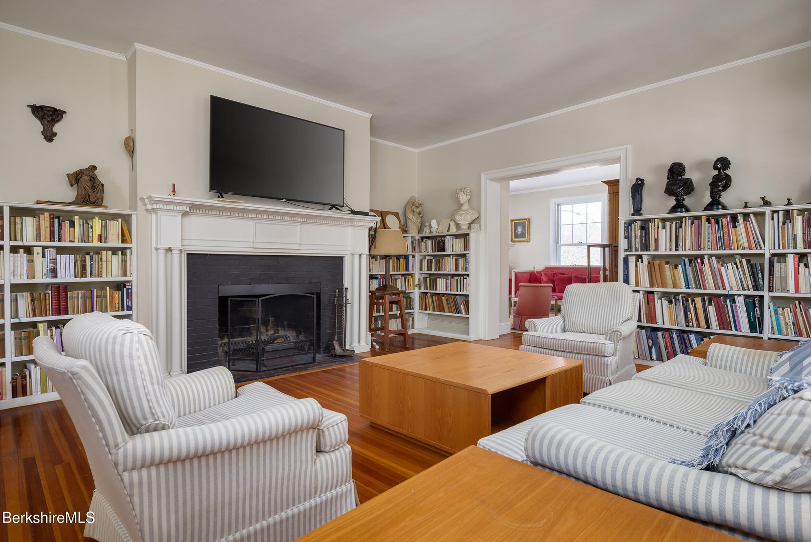 148 South St Photo 15