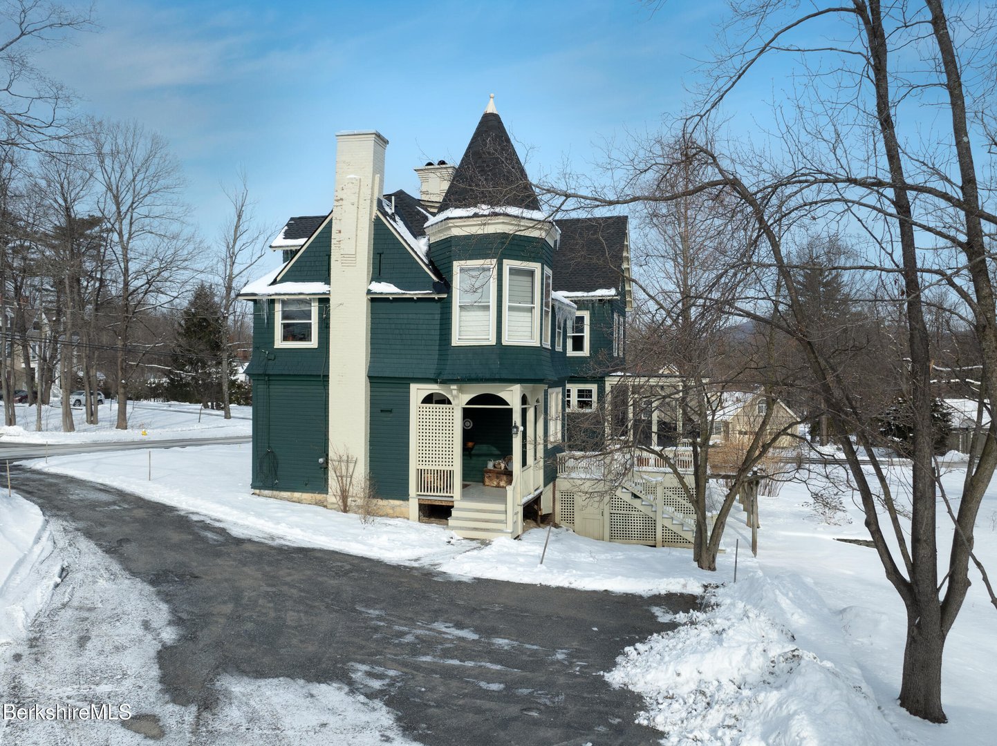 148 South St Photo 7