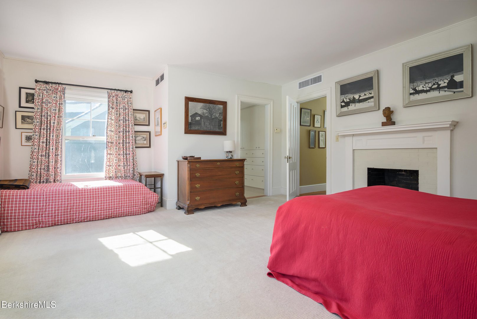 148 South St Photo 31