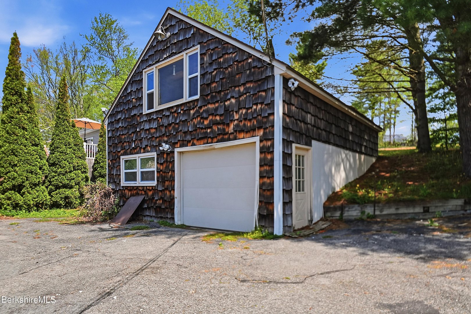 221 Ashmere Rd Photo 34