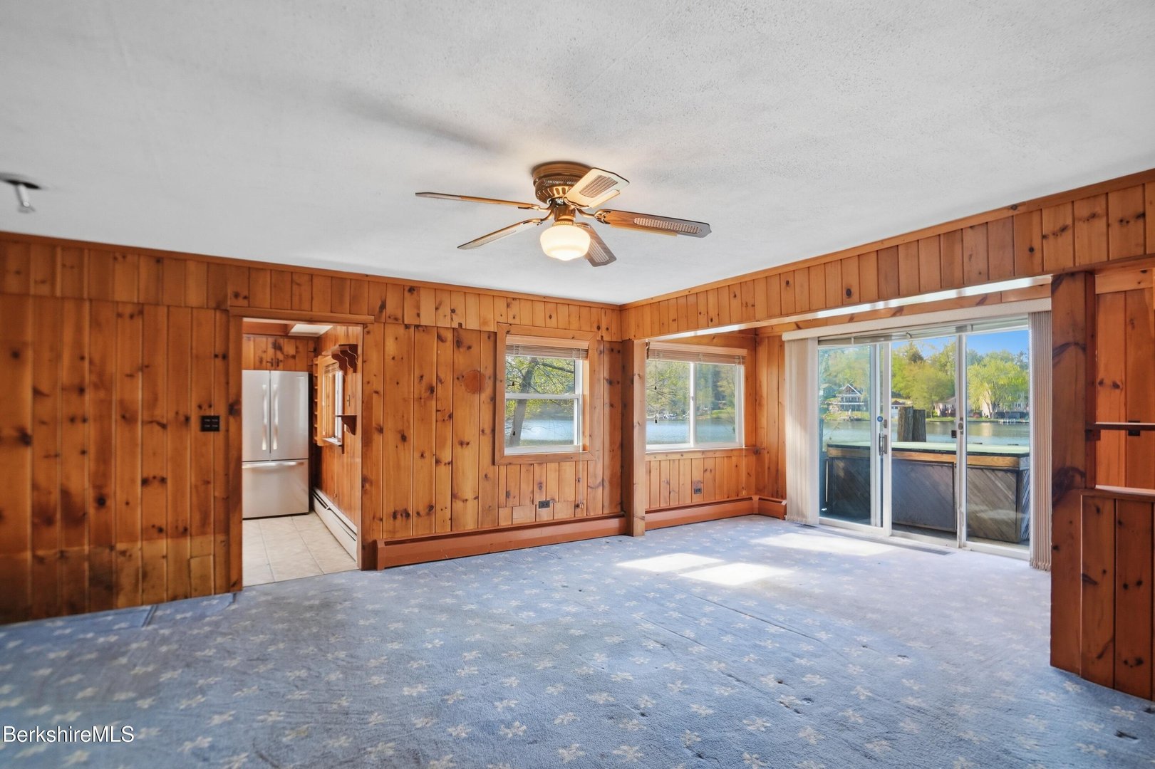 221 Ashmere Rd Photo 9