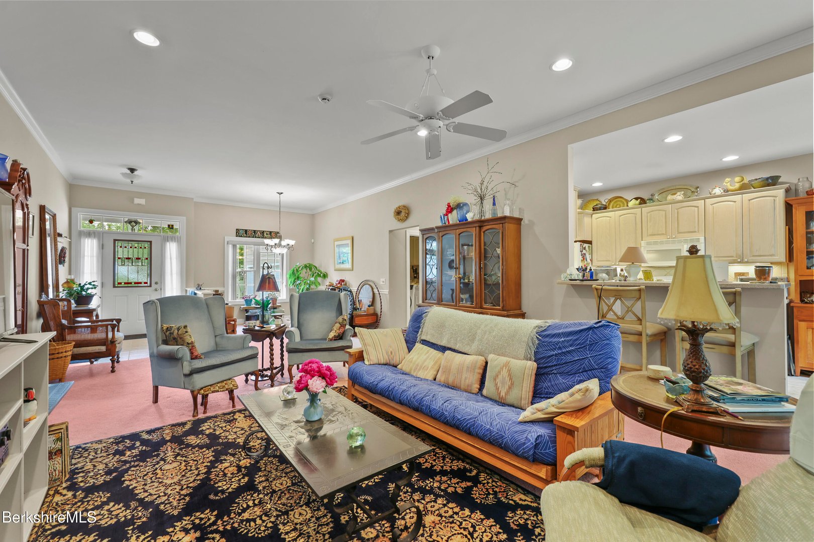 275 Pine Cone Ln Photo 6