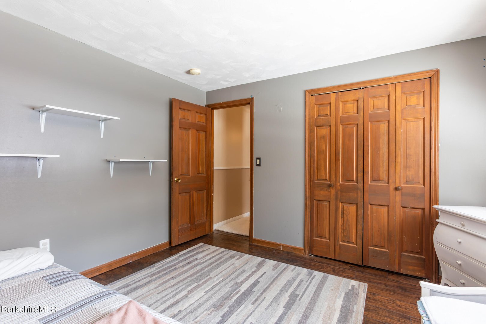 268 Devonshire Dr Photo 31