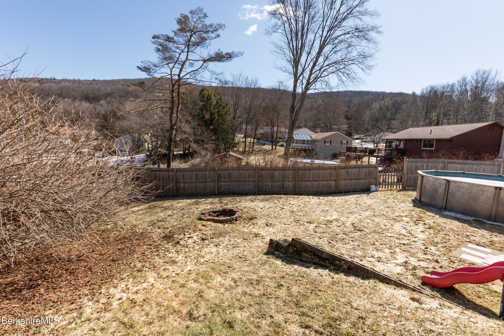 268 Devonshire Dr Photo 44