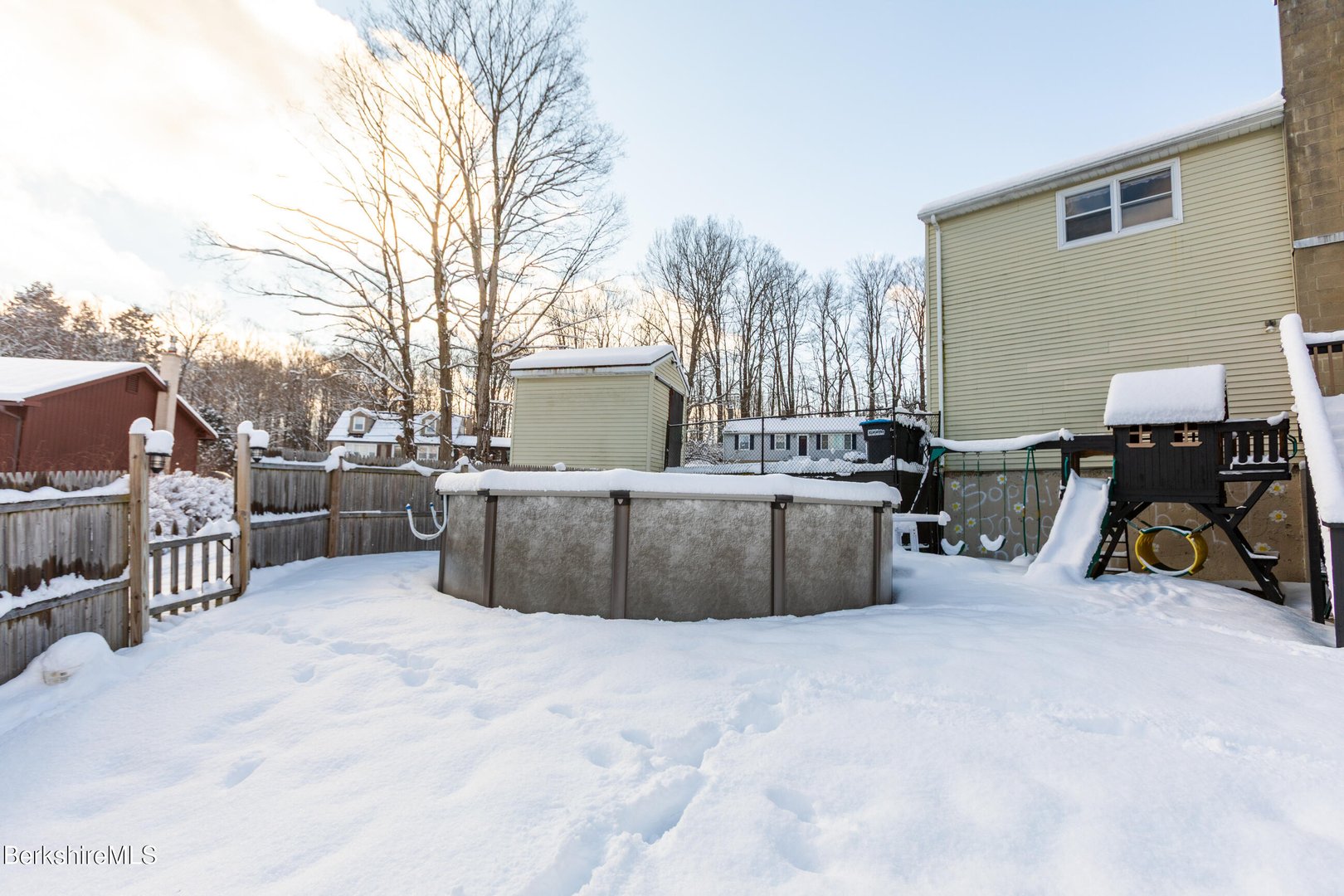 268 Devonshire Dr Photo 42