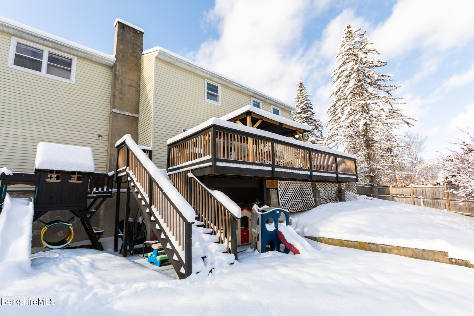 268 Devonshire Dr Photo 37