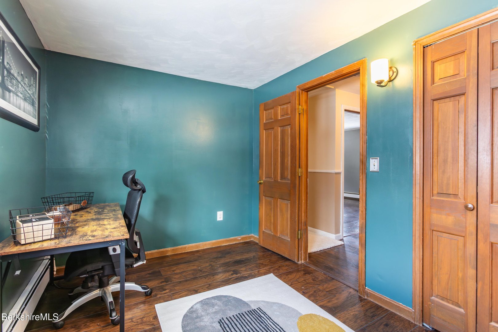 268 Devonshire Dr Photo 33