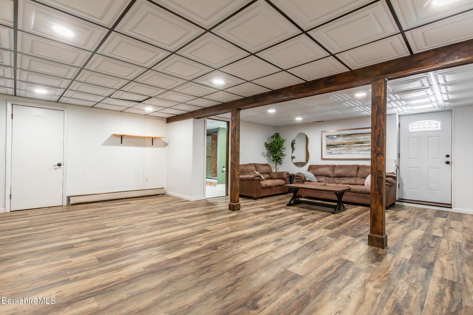 268 Devonshire Dr Photo 39