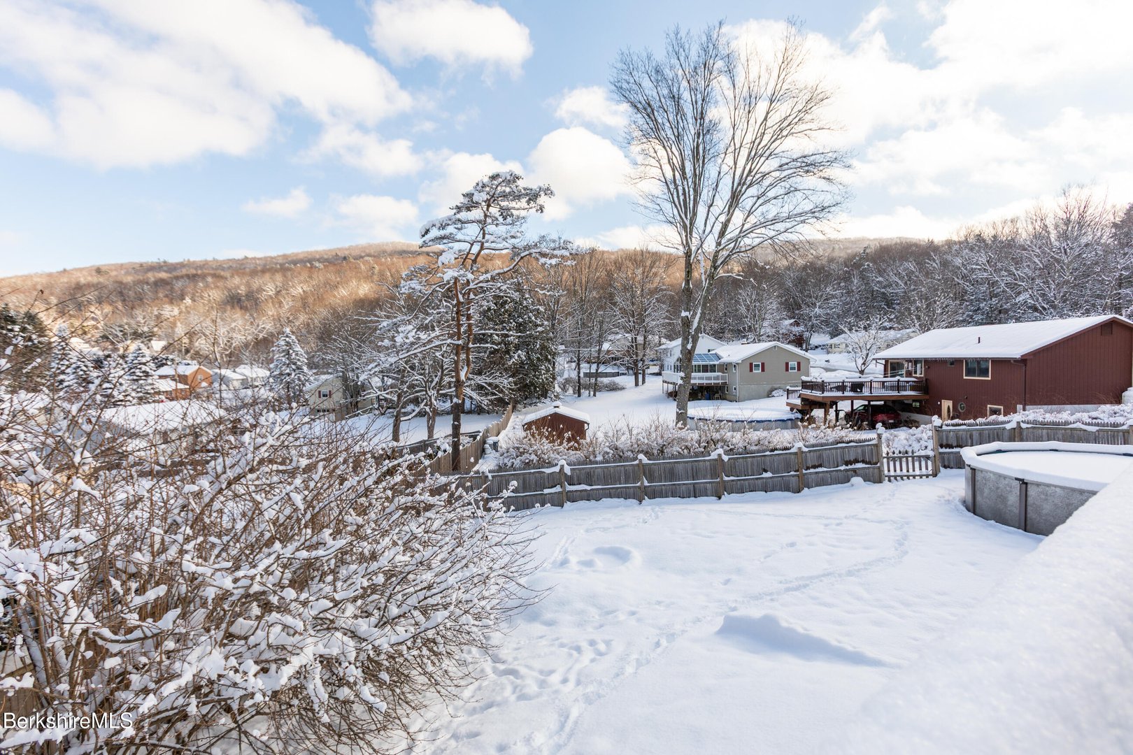 268 Devonshire Dr Photo 9