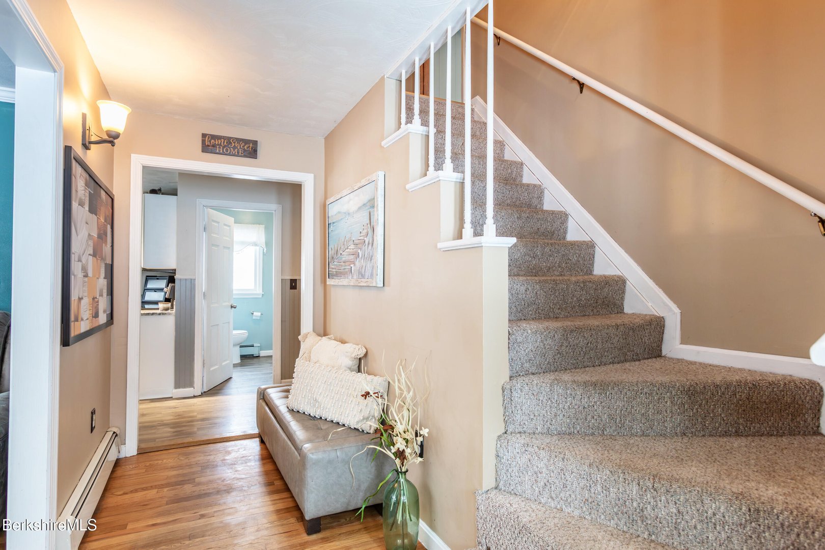 268 Devonshire Dr Photo 11