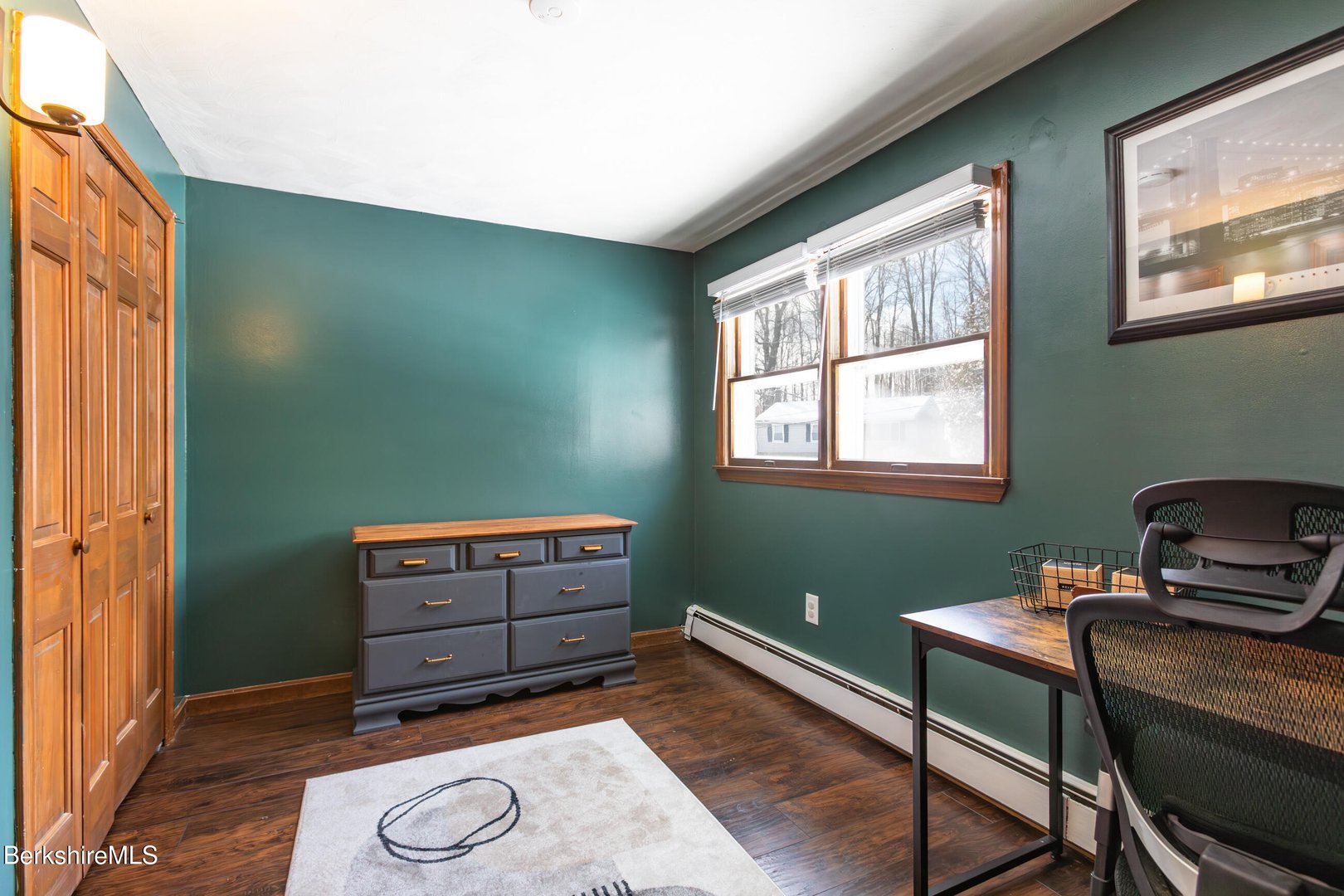 268 Devonshire Dr Photo 32