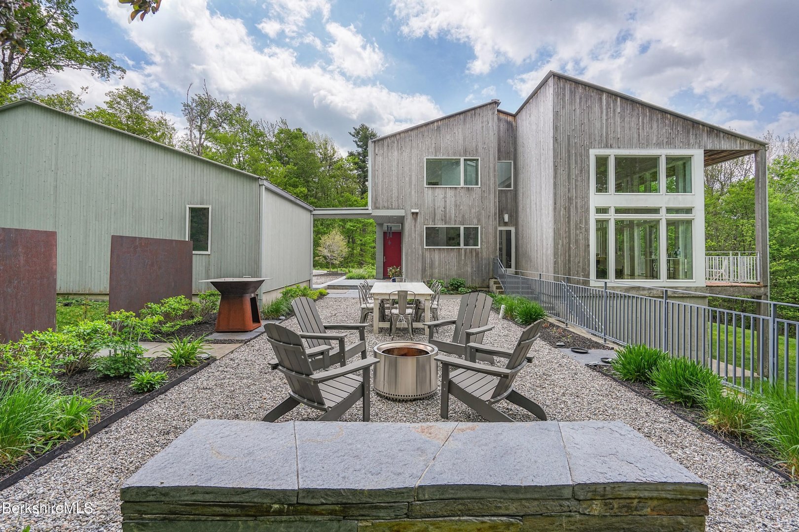 103 Long View Dr Photo 46