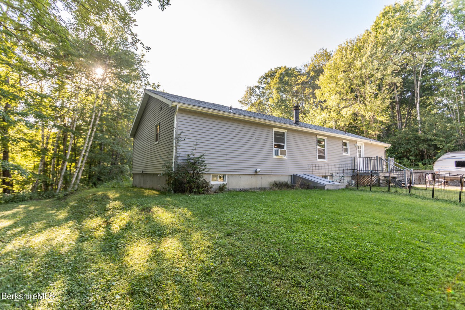 40 Curran Rd Photo 28