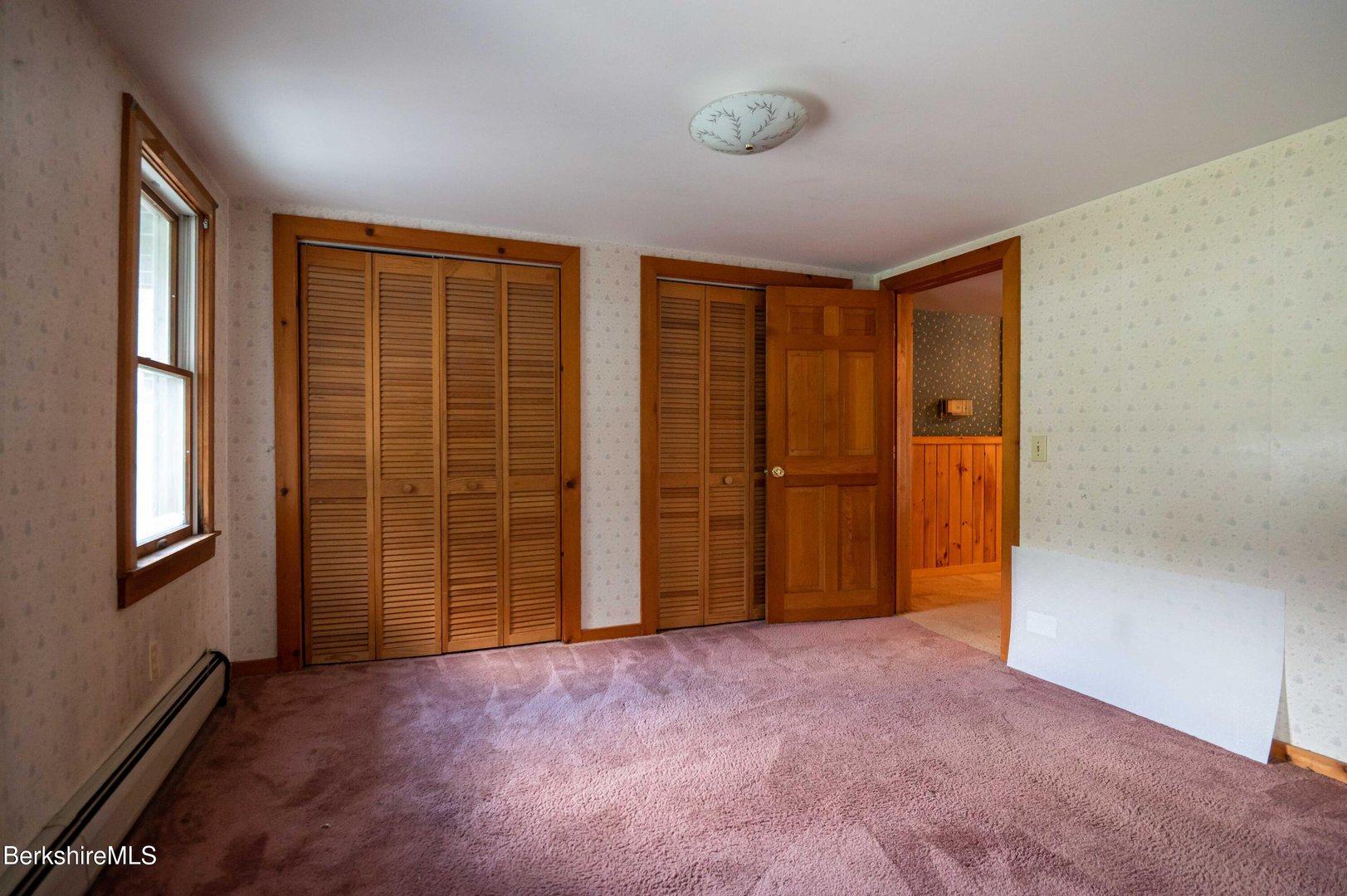 1057 Main St Photo 20