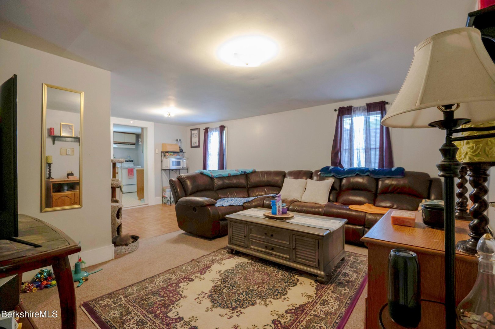 1057 Main St Photo 44