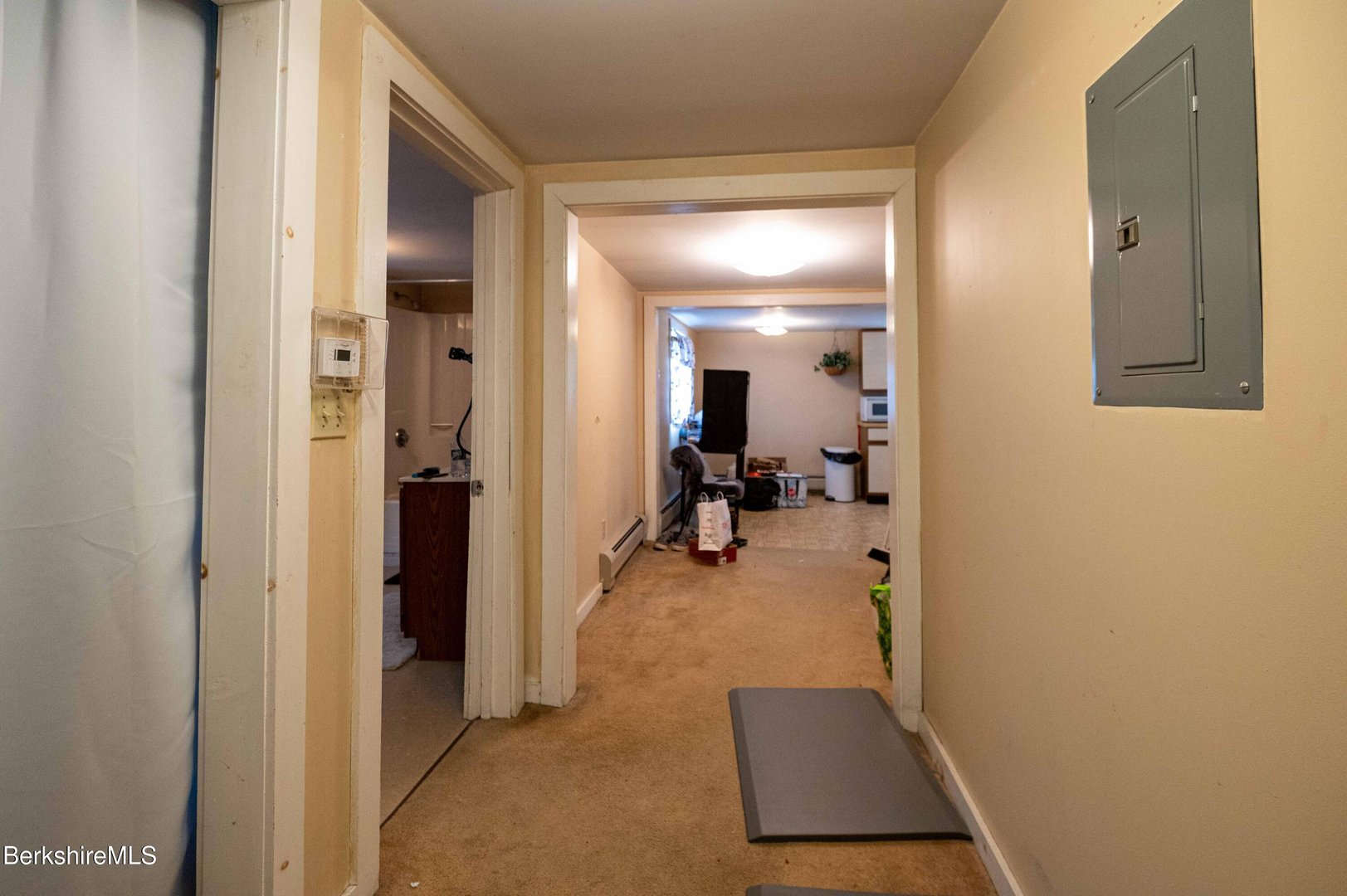 1057 Main St Photo 34