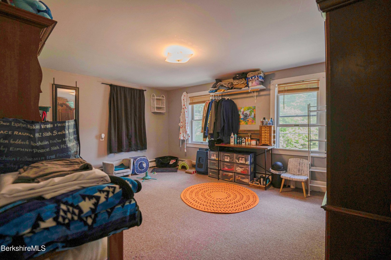 1057 Main St Photo 42