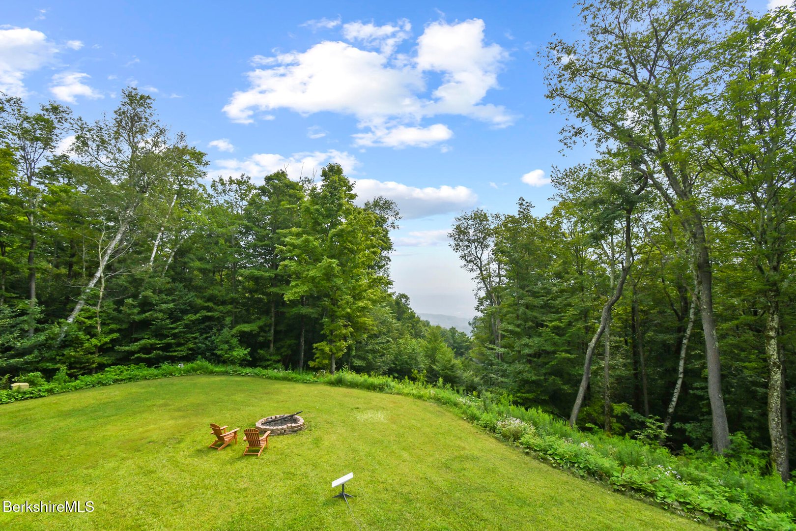 230 Curran Rd Photo 13