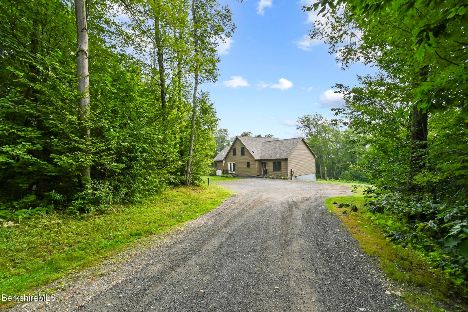 230 Curran Rd Photo 10