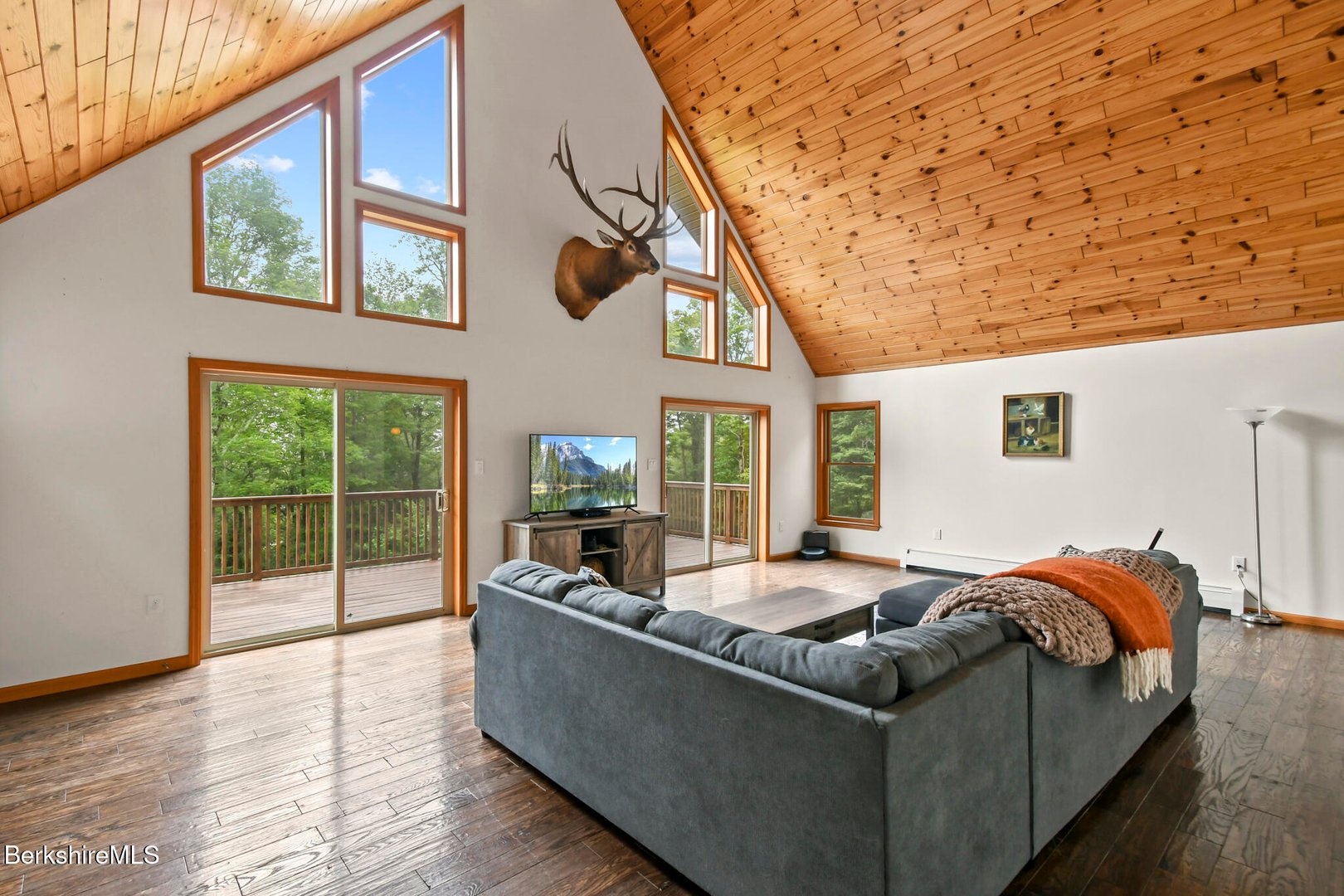 230 Curran Rd Photo 20