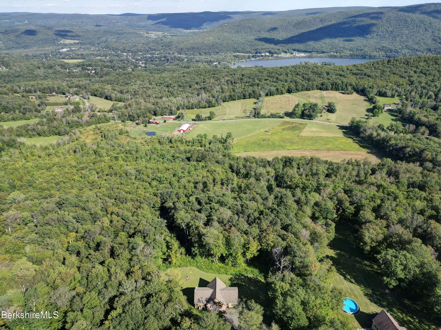 230 Curran Rd Photo 7