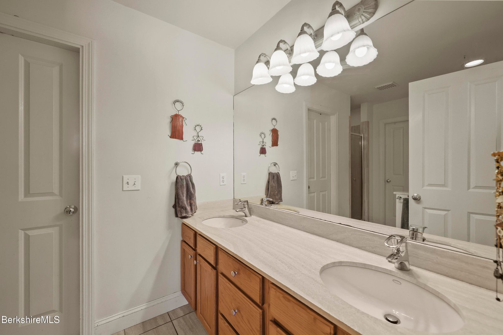 130 East Rd Photo 15