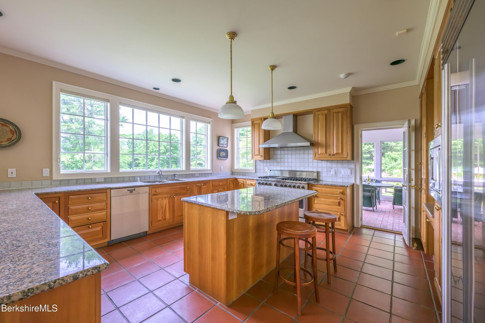 32 Crooked Hill Rd Photo 20