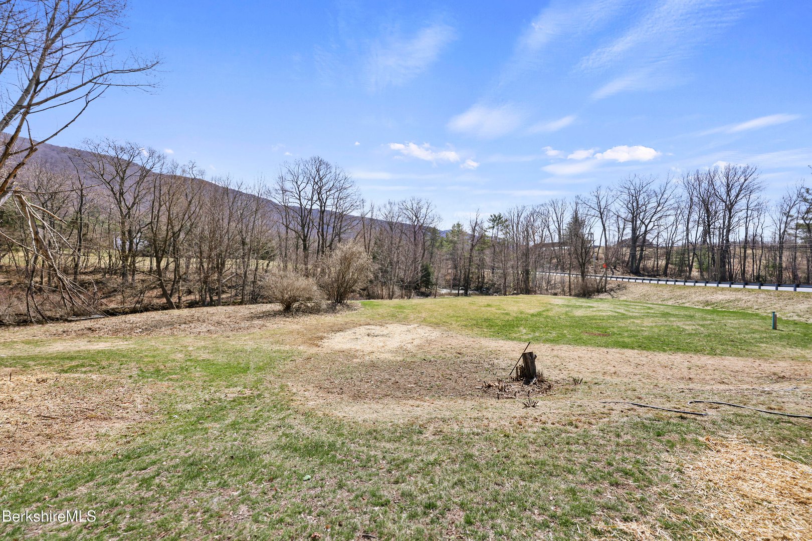 738 River Rd Photo 55