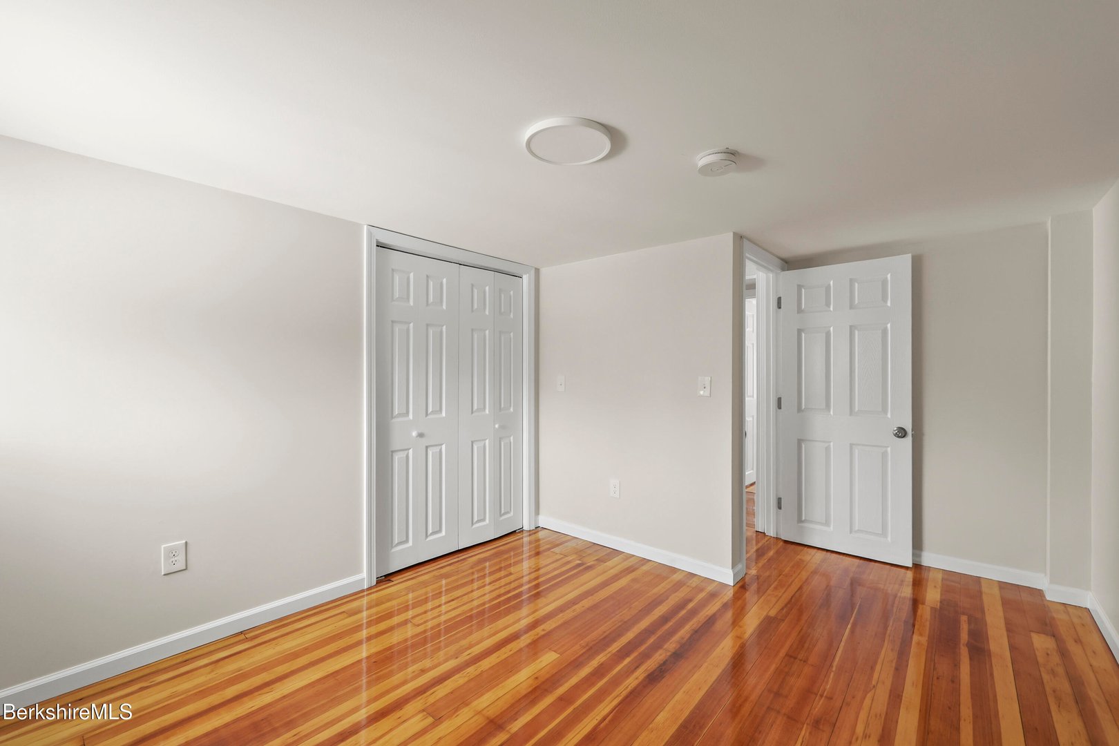 738 River Rd Photo 47