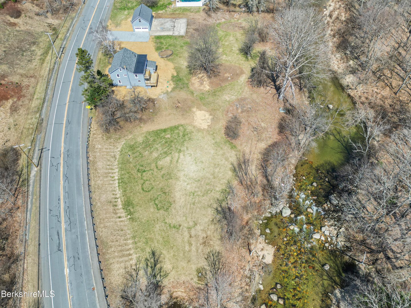 738 River Rd Photo 60