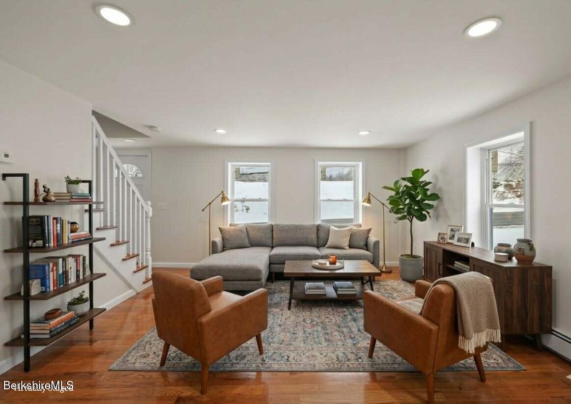 738 River Rd Photo 24