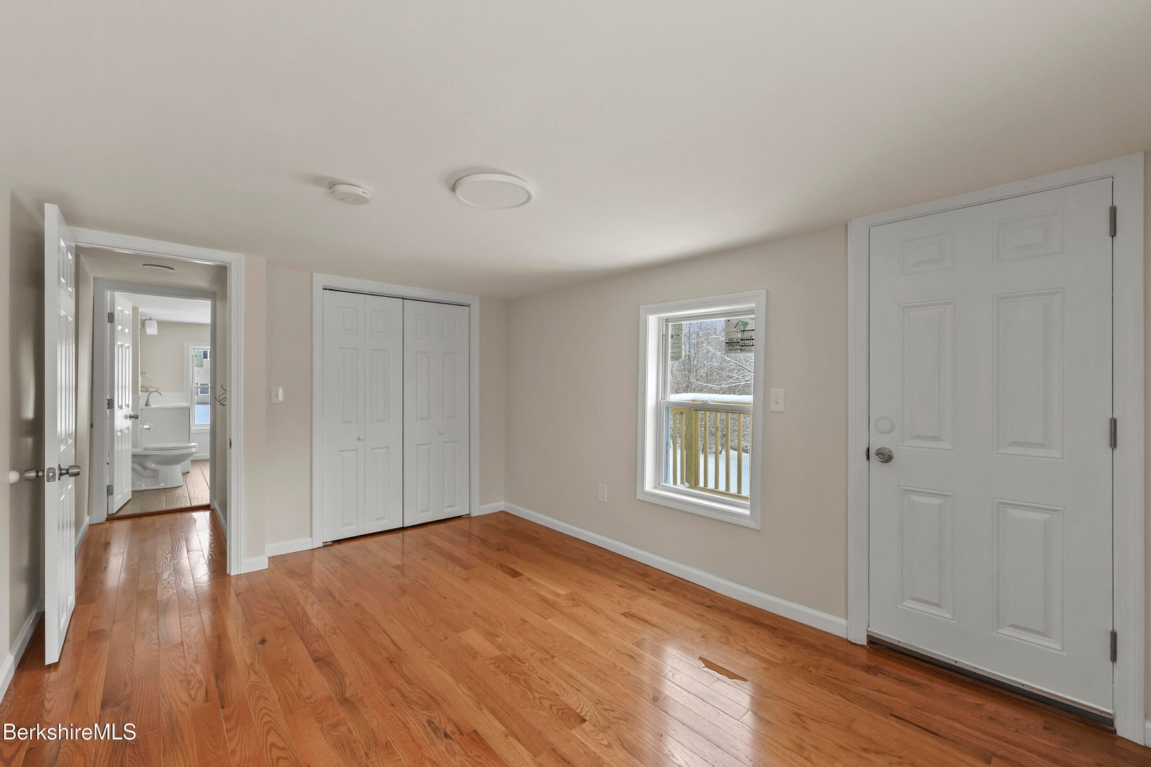 738 River Rd Photo 49