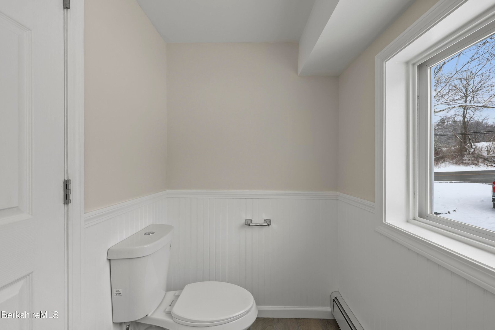 738 River Rd Photo 36