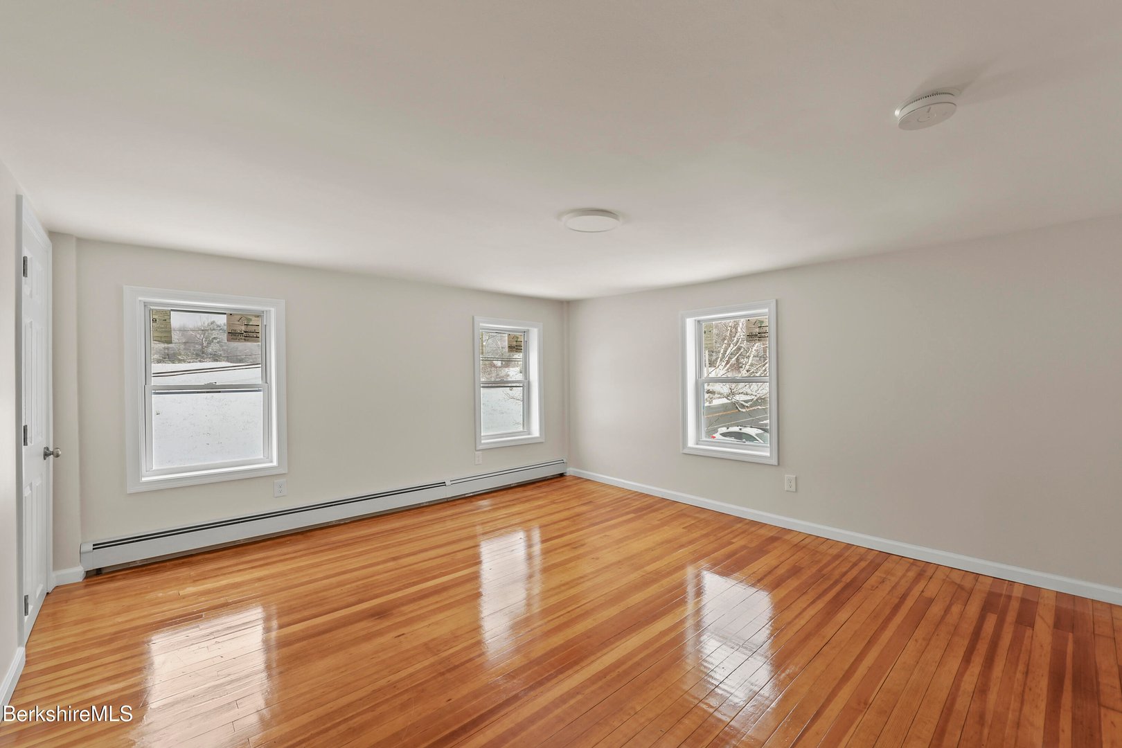 738 River Rd Photo 39