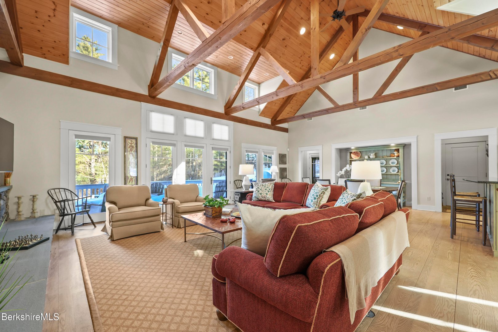 201 Stratford Rd Photo 11