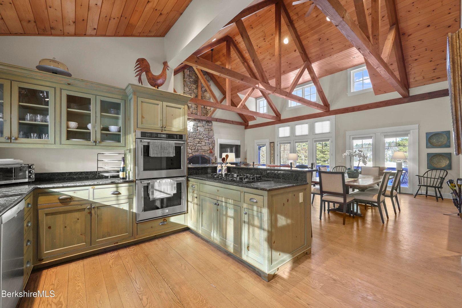 201 Stratford Rd Photo 28