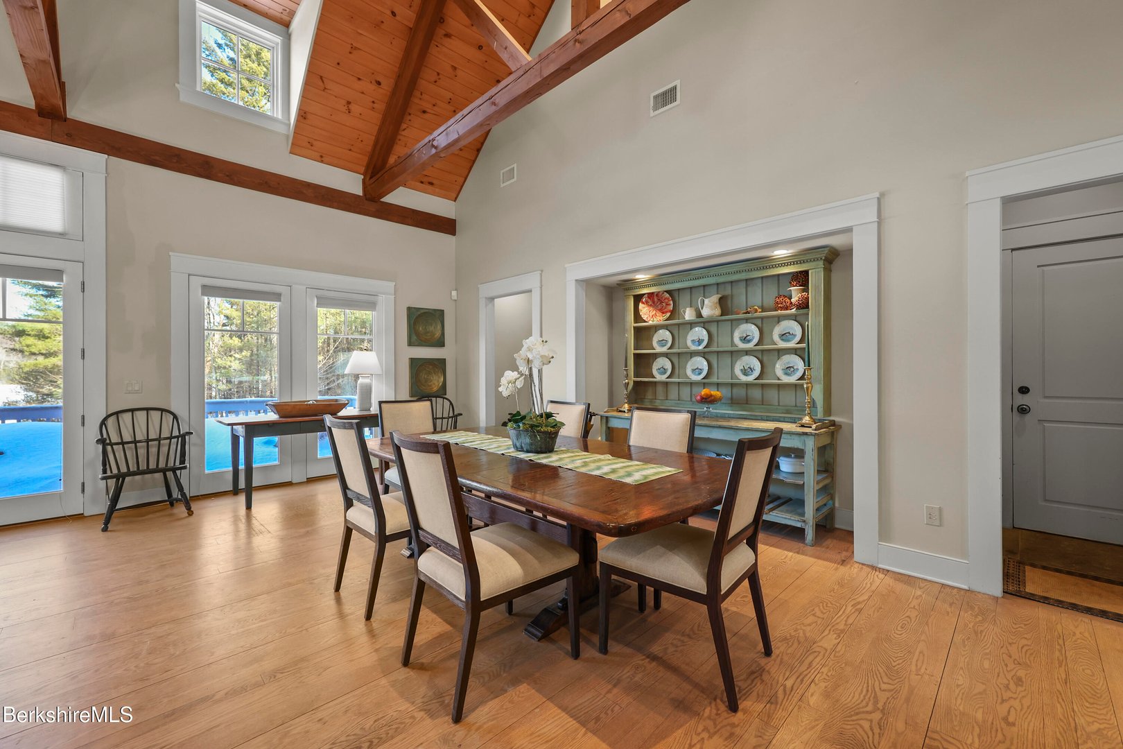 201 Stratford Rd Photo 17