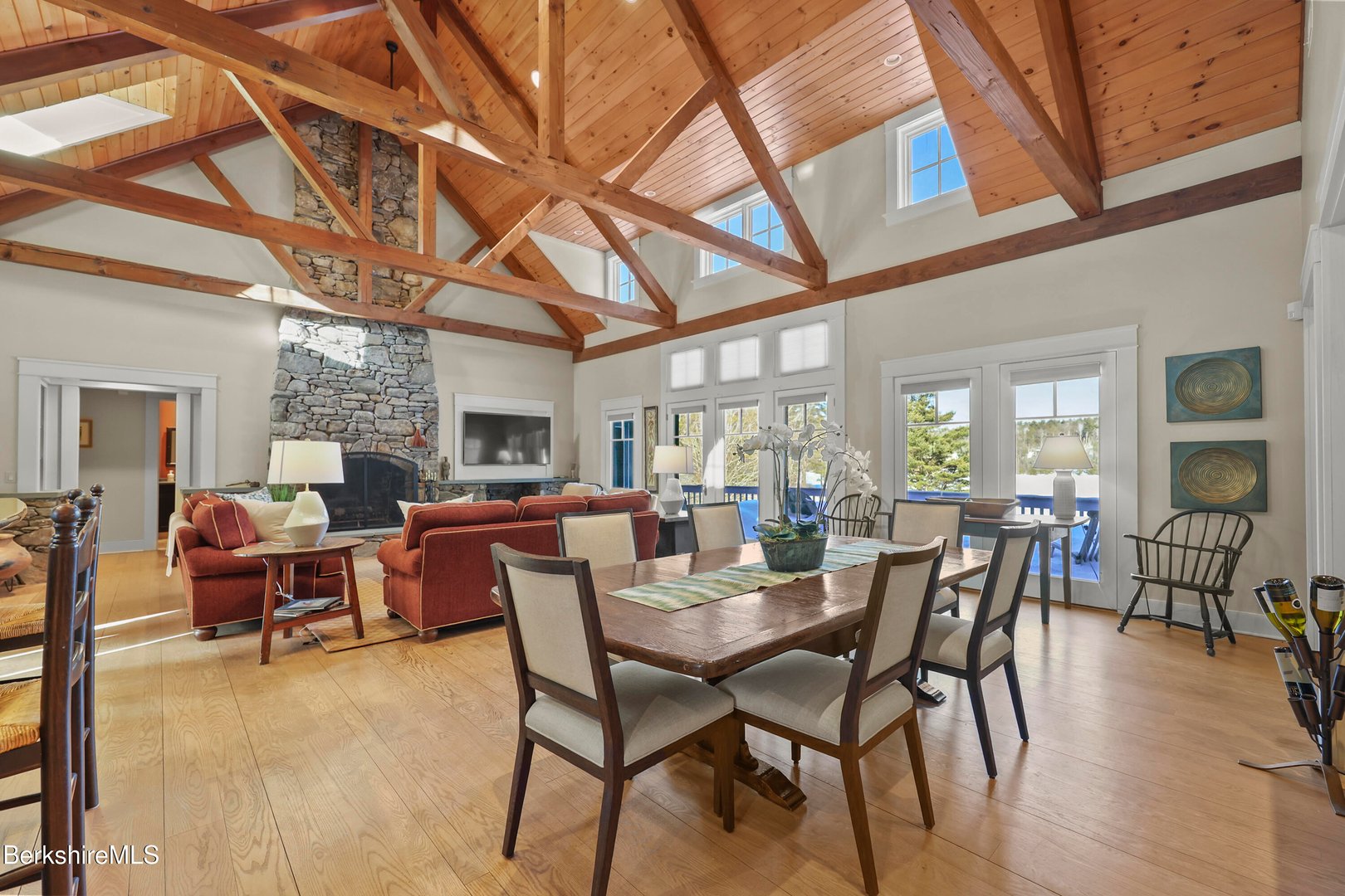 201 Stratford Rd Photo 22