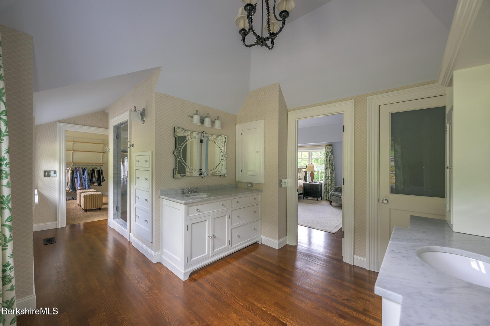 399 Under Mountain Rd Photo 42