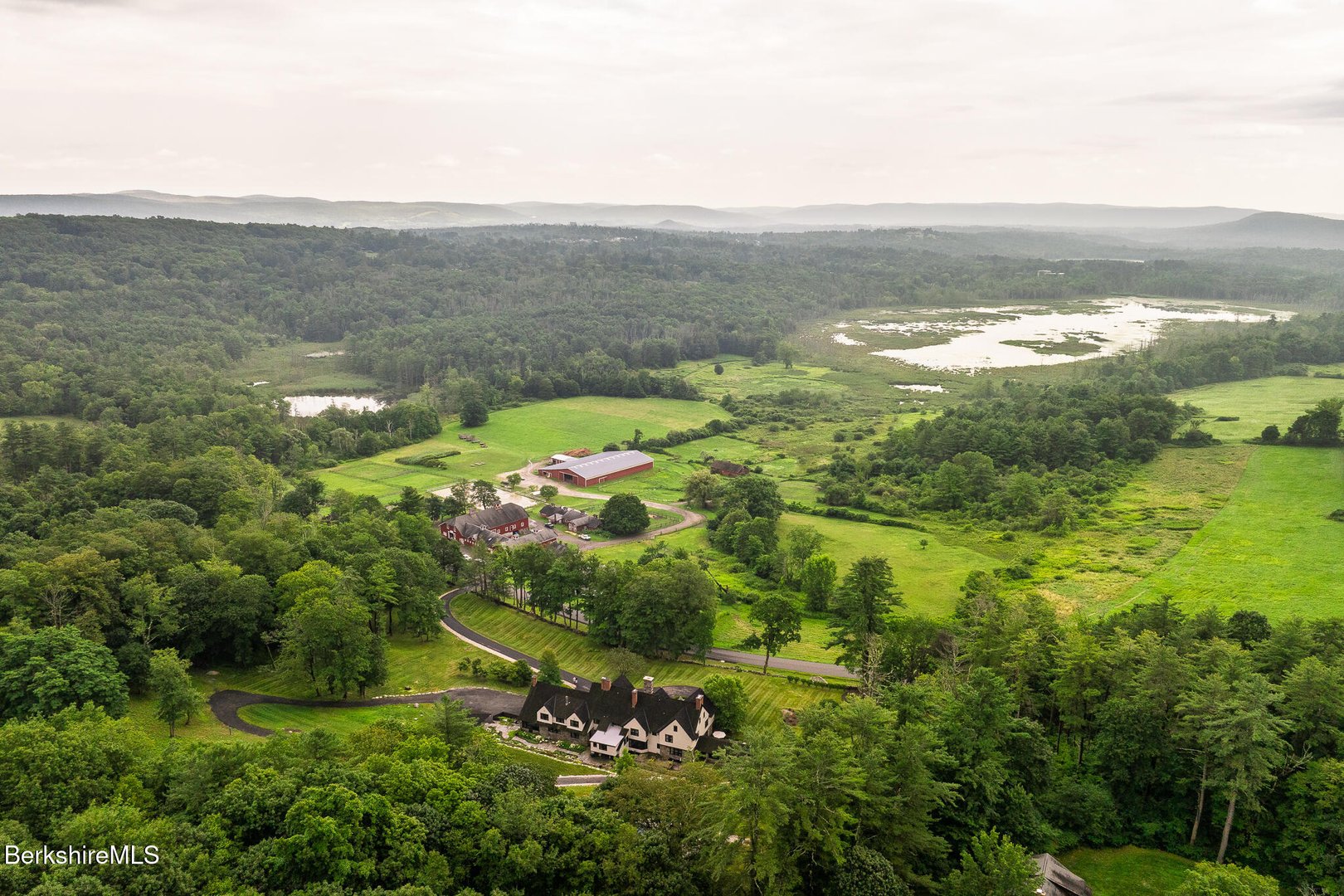 399 Under Mountain Rd Photo 50