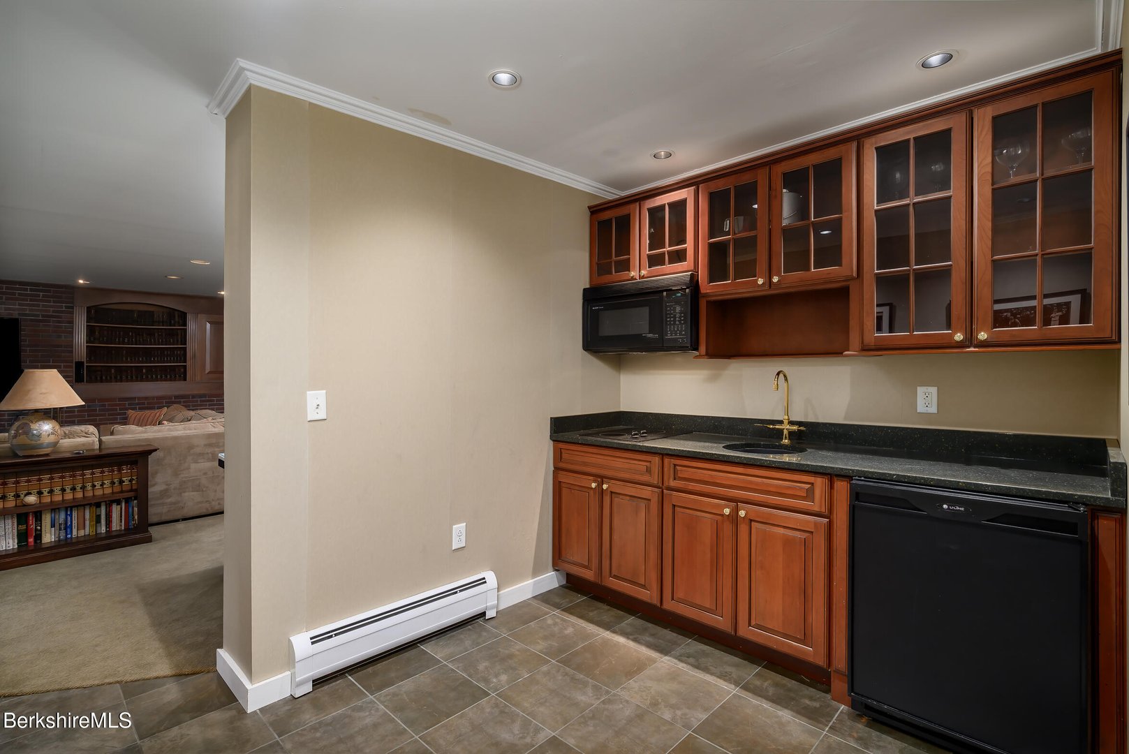 54 Pinehill Ter Photo 43