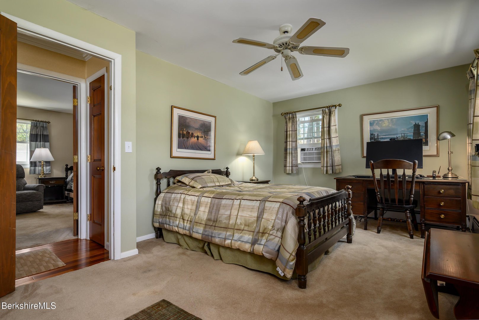 54 Pinehill Ter Photo 31