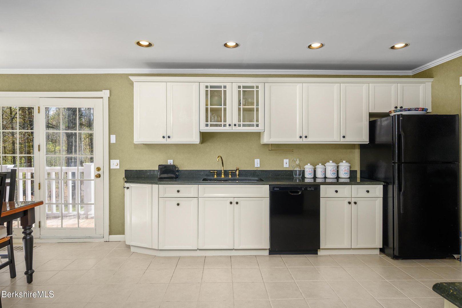 54 Pinehill Ter Photo 22