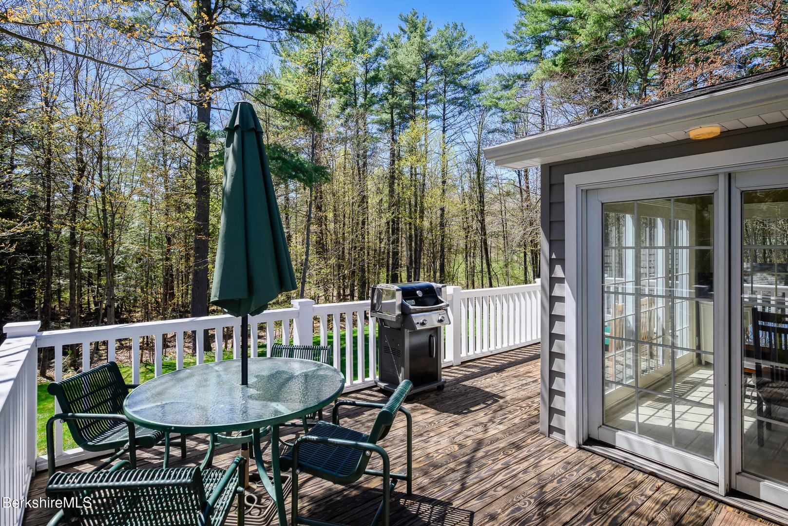 54 Pinehill Ter Photo 11