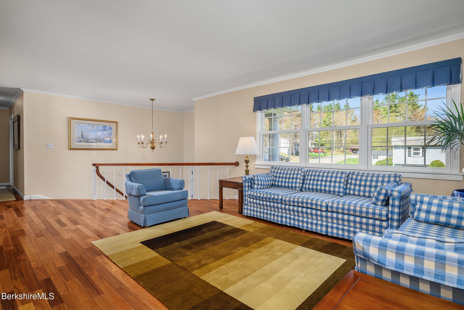 54 Pinehill Ter Photo 18