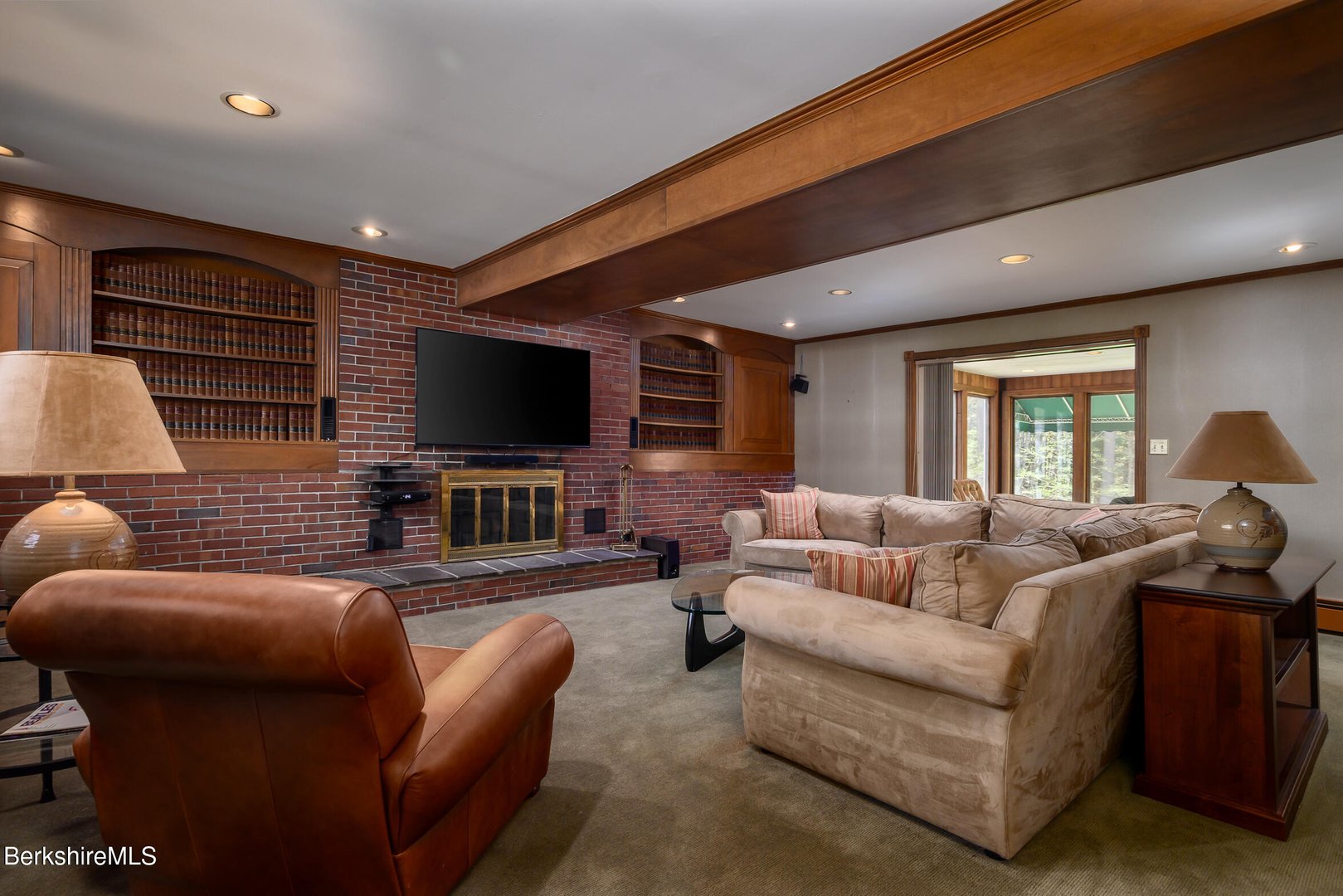 54 Pinehill Ter Photo 36