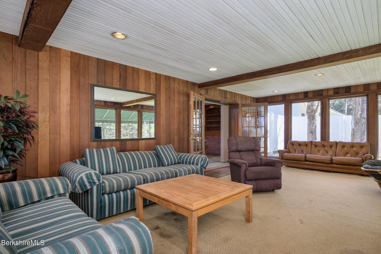 54 Pinehill Ter Photo 40