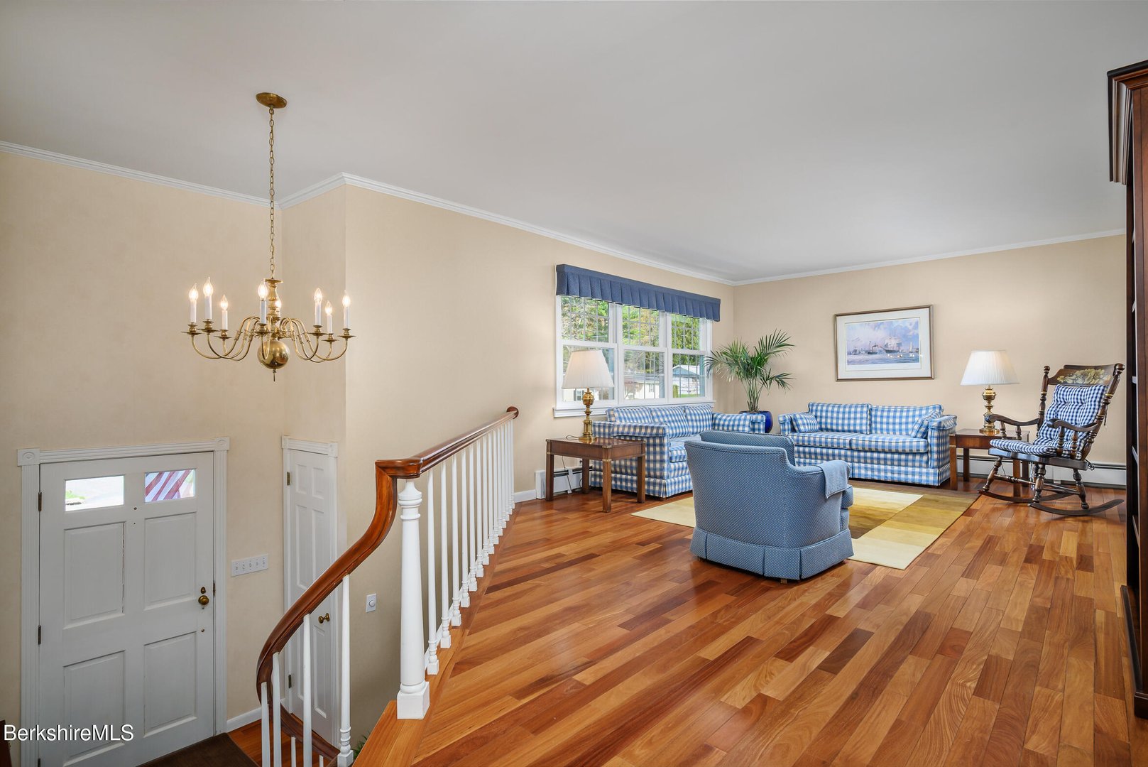 54 Pinehill Ter Photo 14